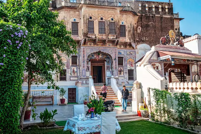 6 Days Delhi Jaipur Pushkar Mandawa Tour